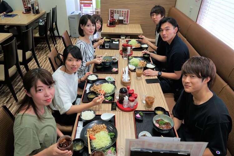千葉マリーナ・ドライビングスクール（五井自動車教習所）食事がおいしい教習所特集用写真