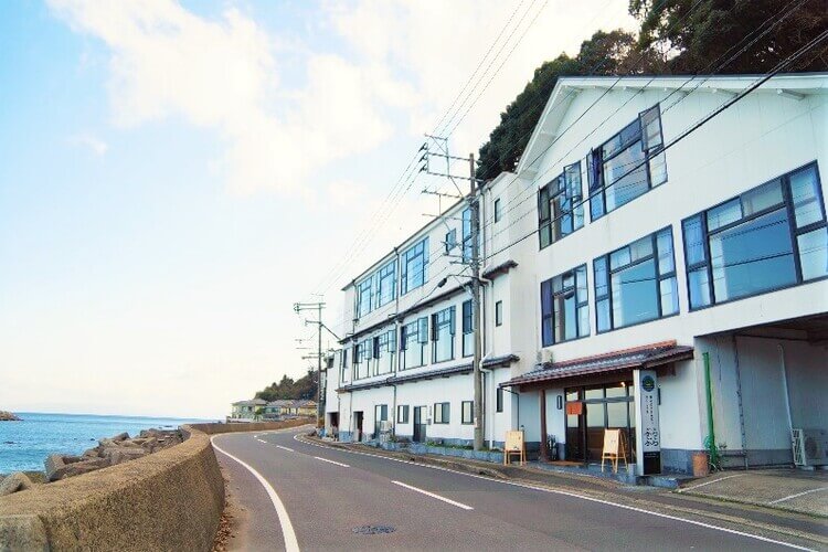 NAGASAKI HOUSE ぶらぶら(男性) 写真